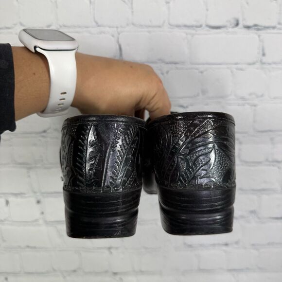 Dansko Clog 7.5-8 US 38 EU Black Embossed Leather Slip On Comfort Walk Shoes - Picture 11 of 13